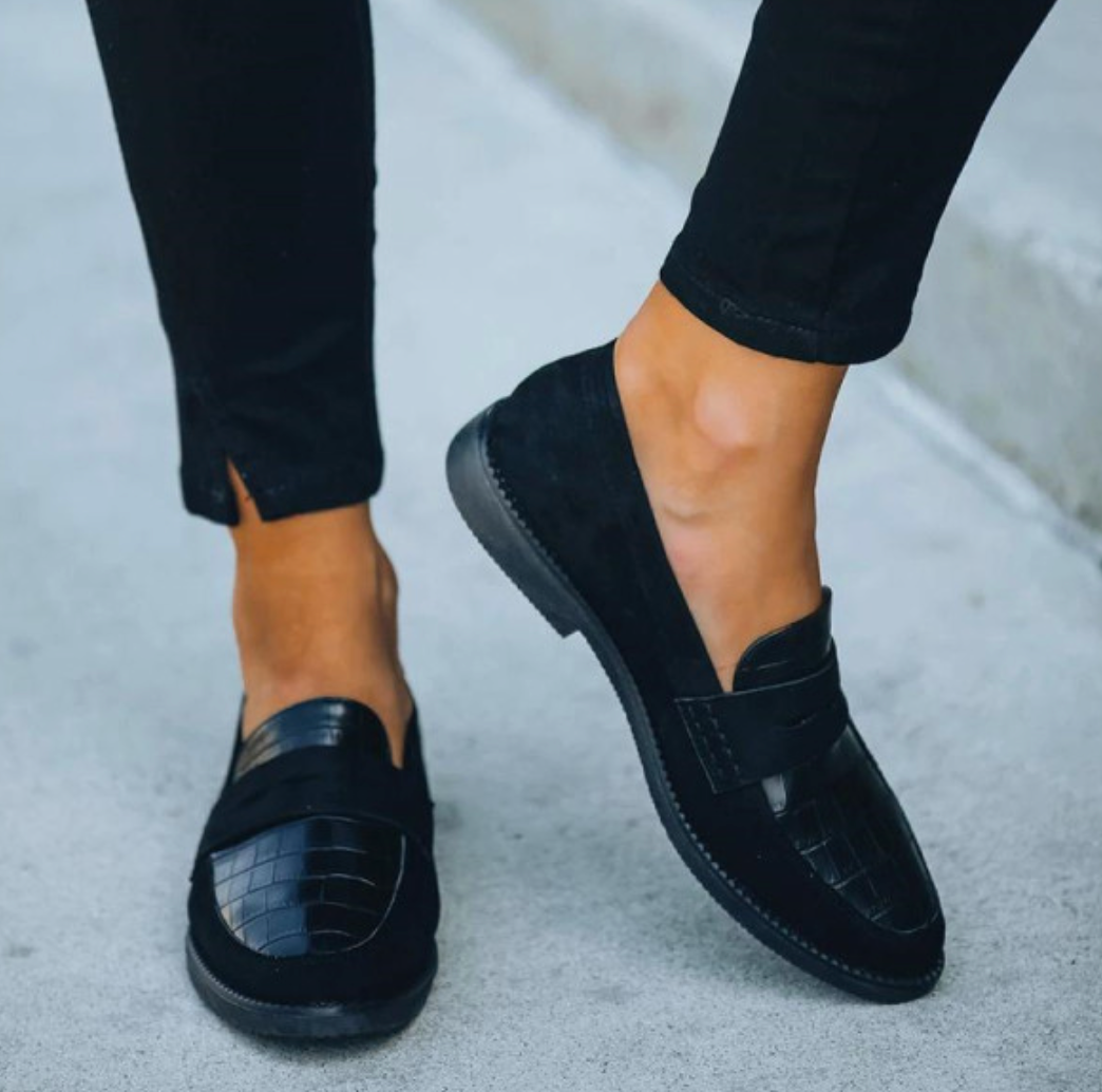 Women's Loafers Textured Glossy Finish