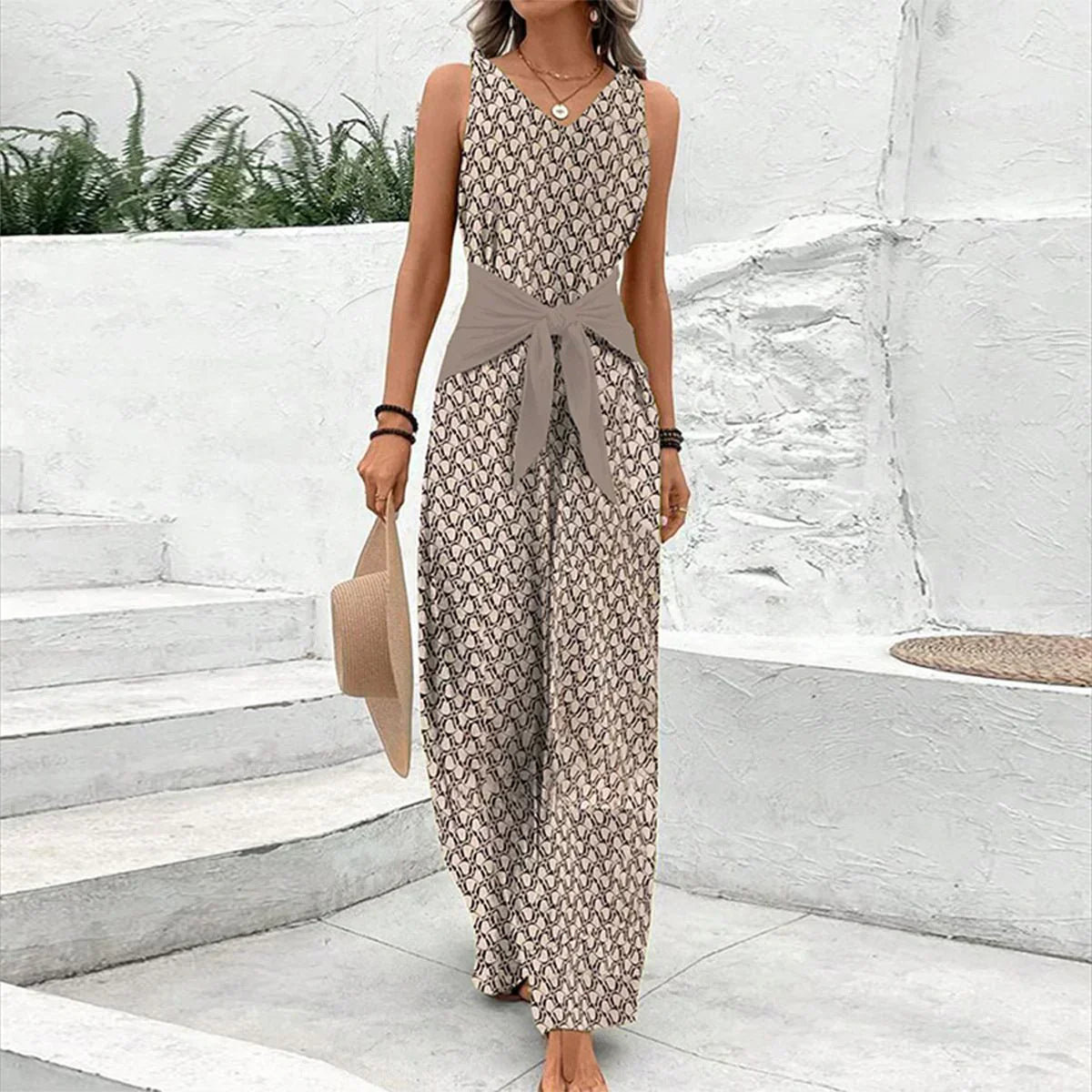 Elegant Womens Sleeveless Luxury Jumpsuit - VibreMode