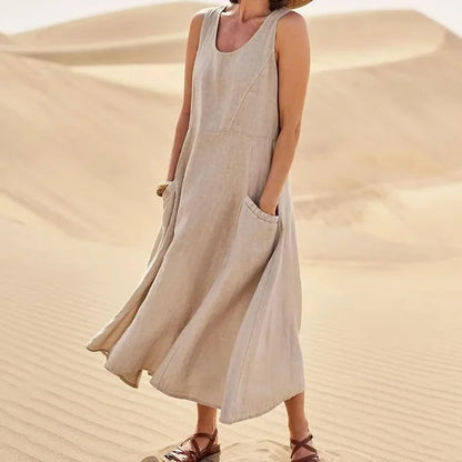 Women's Scoop Neck Dress with Front Pocket
