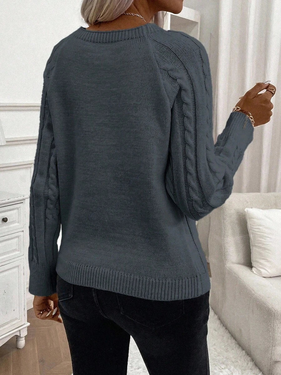 Women's Cable Knit Round Neck Sweater