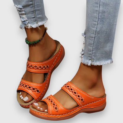 Comfy Women's Wide Width Sandals