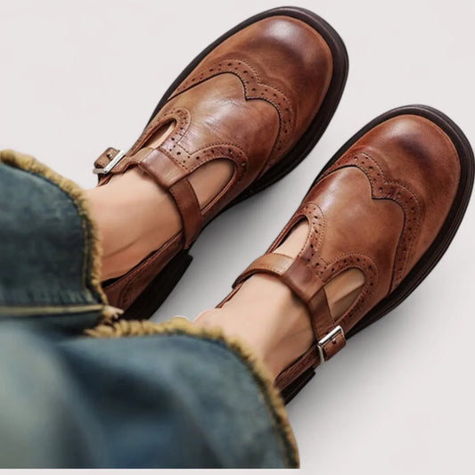 Ladies Classic Round Toe Buckle Shoes - VibreMode