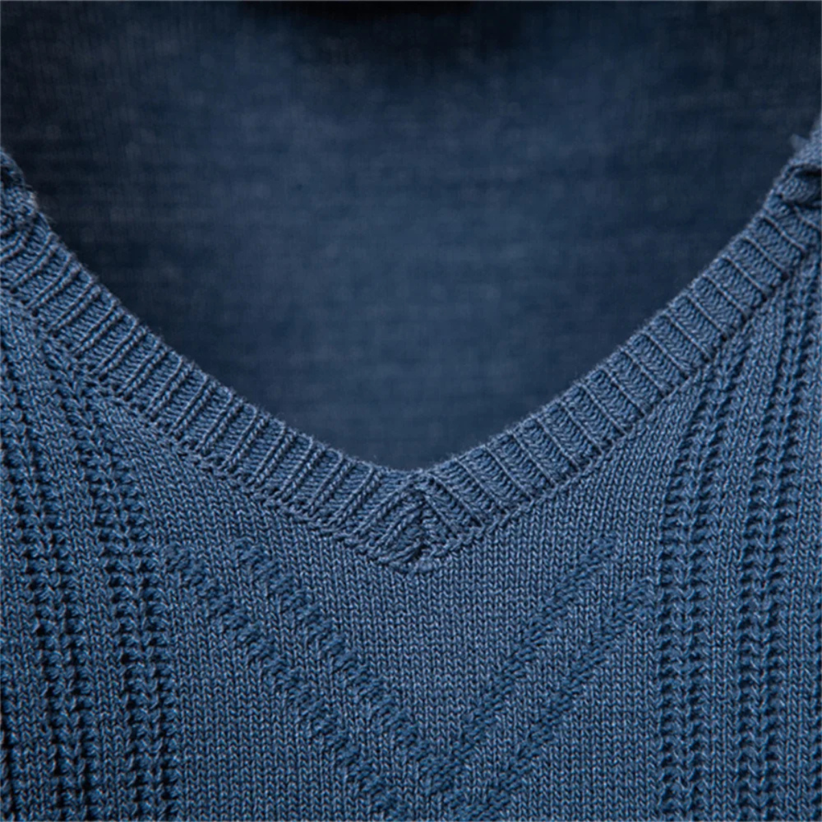 Men's Slim Fit V Neck Polo Sweater Knitted