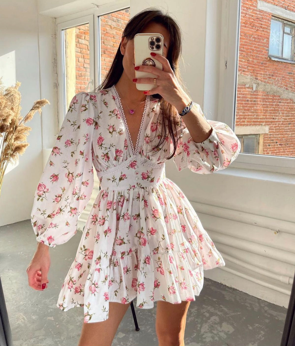 Women's Elegant V-Neck Ruffle Summer Dress - VibreMode
