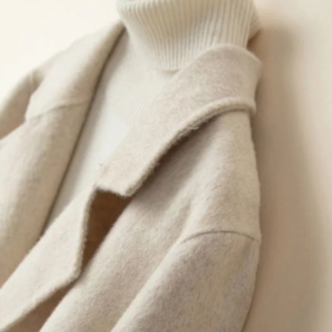 Elegant Ladies Cashmere Jacket - Soft and Classic Fit
