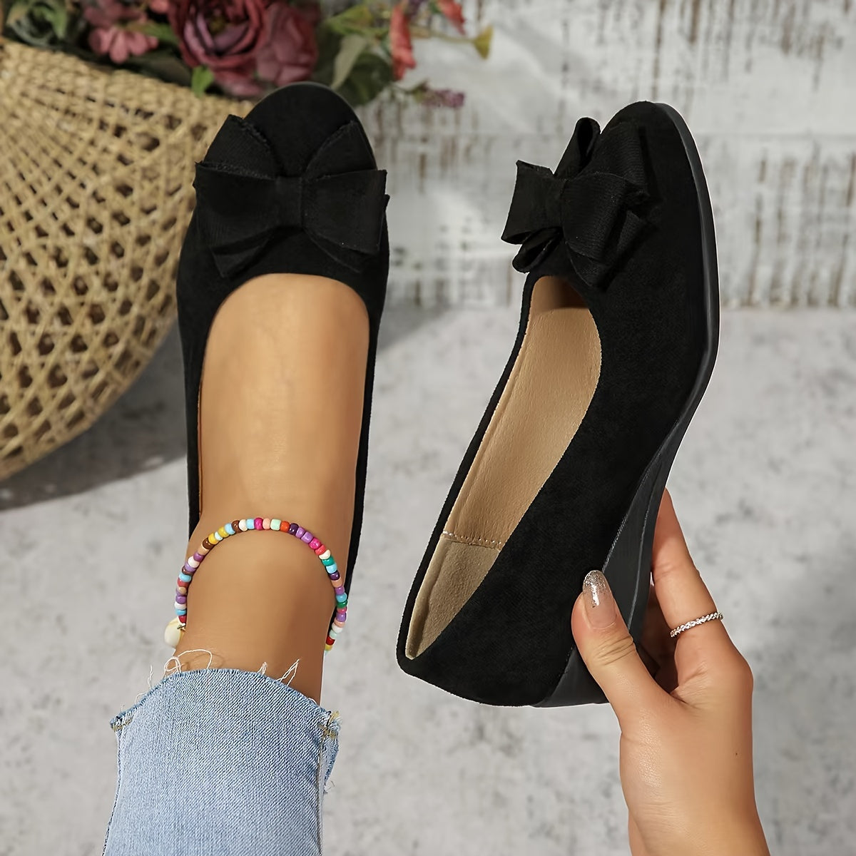 Bella Women's Ballet Flats Slip-On Round Toe Bow Detail - VibreMode