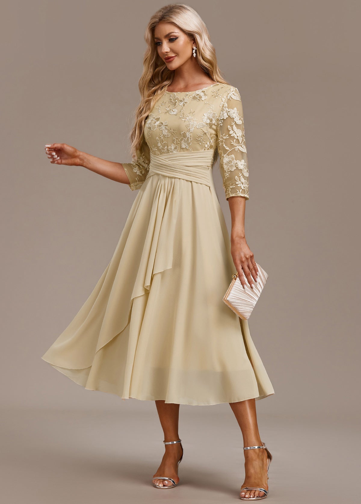 Women's Embroidered Round Neck Midi Dress - VibreMode