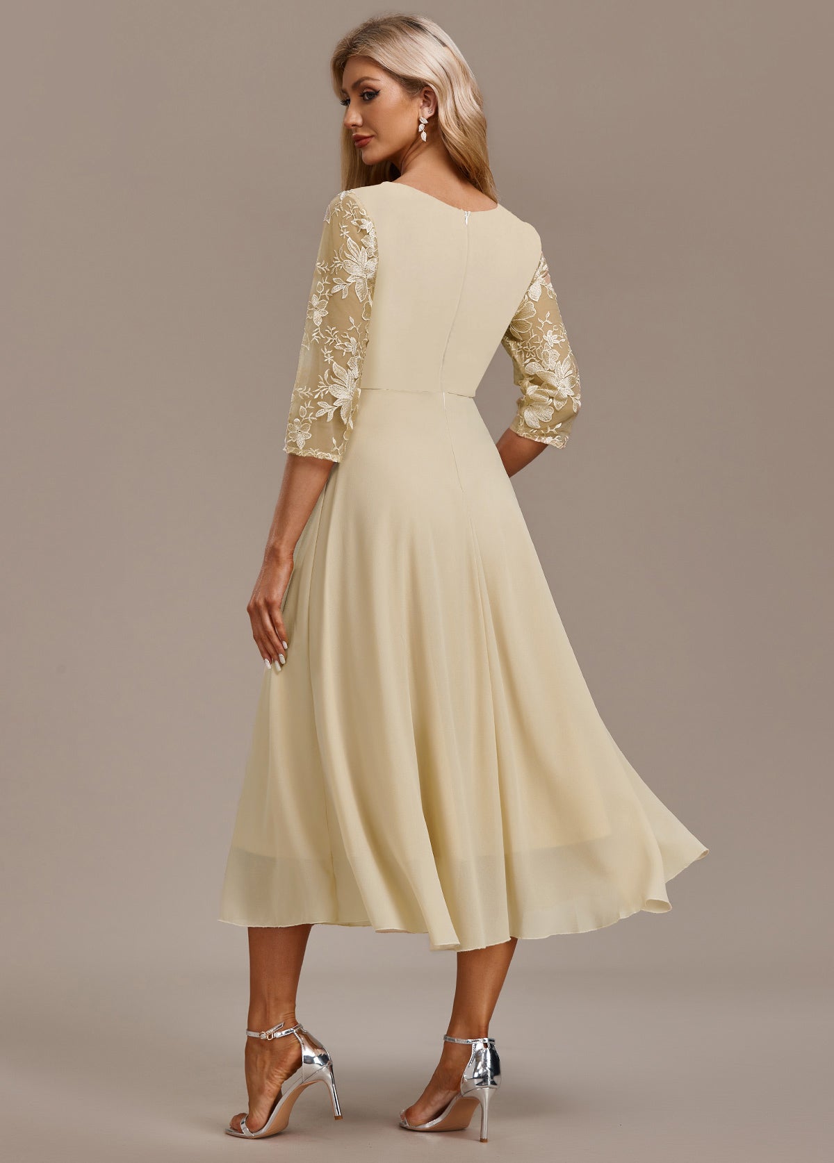 Women's Floral Round Neck Dress Champagne 3/4 Sleeve
