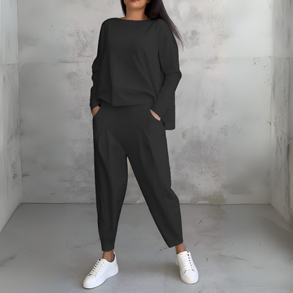 Women's Two-Piece Leisure Suit Long Sleeves Round Neck