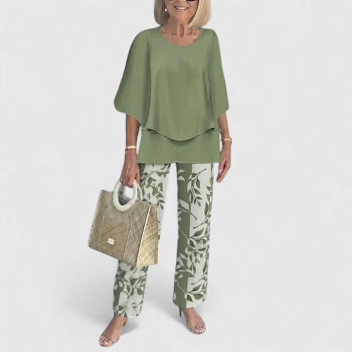 Relaxed Floral Print Blouse and Loose Fit Pants Set