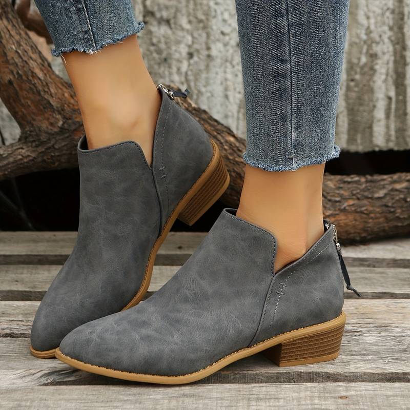 Elegant Women's Leather Boots