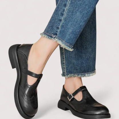Ladies Classic Round Toe Buckle Shoes