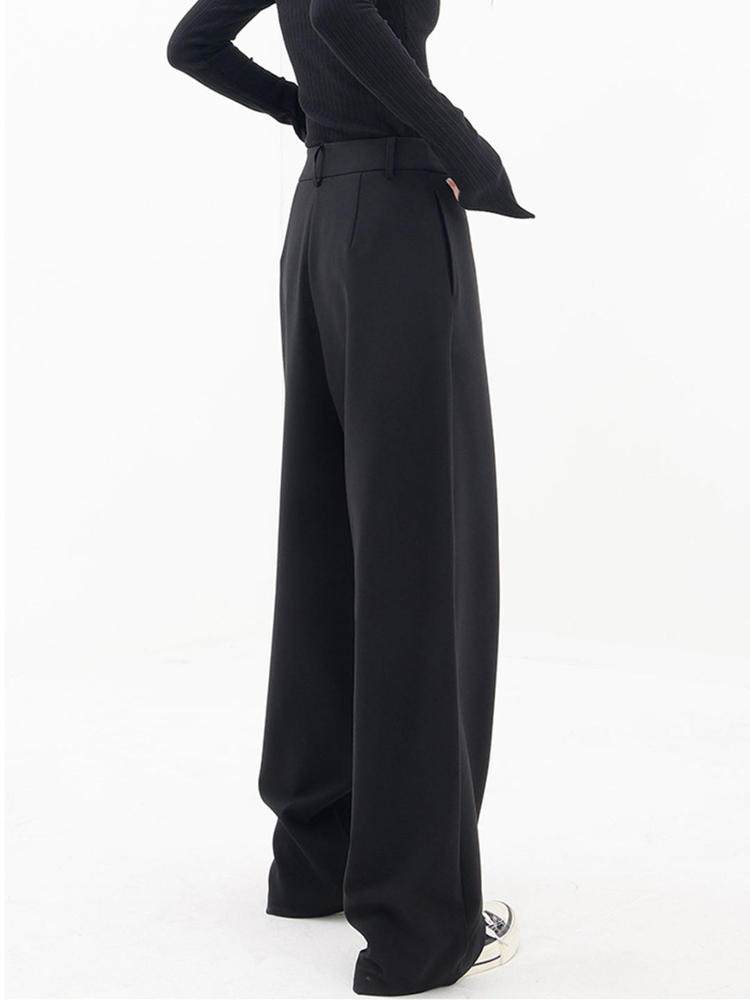 Relaxed Fit Casual Pants
