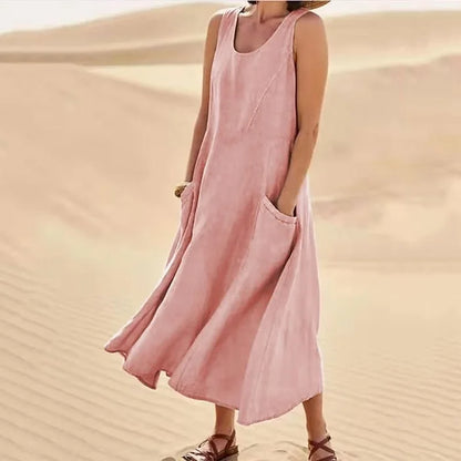 Women's Scoop Neck Dress with Front Pocket - VibreMode