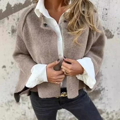 Elegant Women's Coat Timeless Design