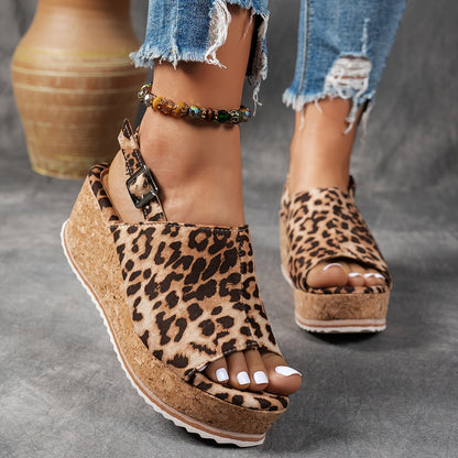 Women's Adjustable Buckle Platform Sandals - VibreMode