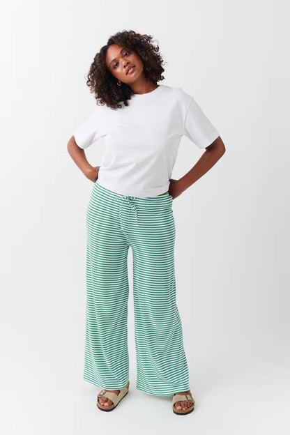 Fashionable Ladies' Floral Wide Leg Pants