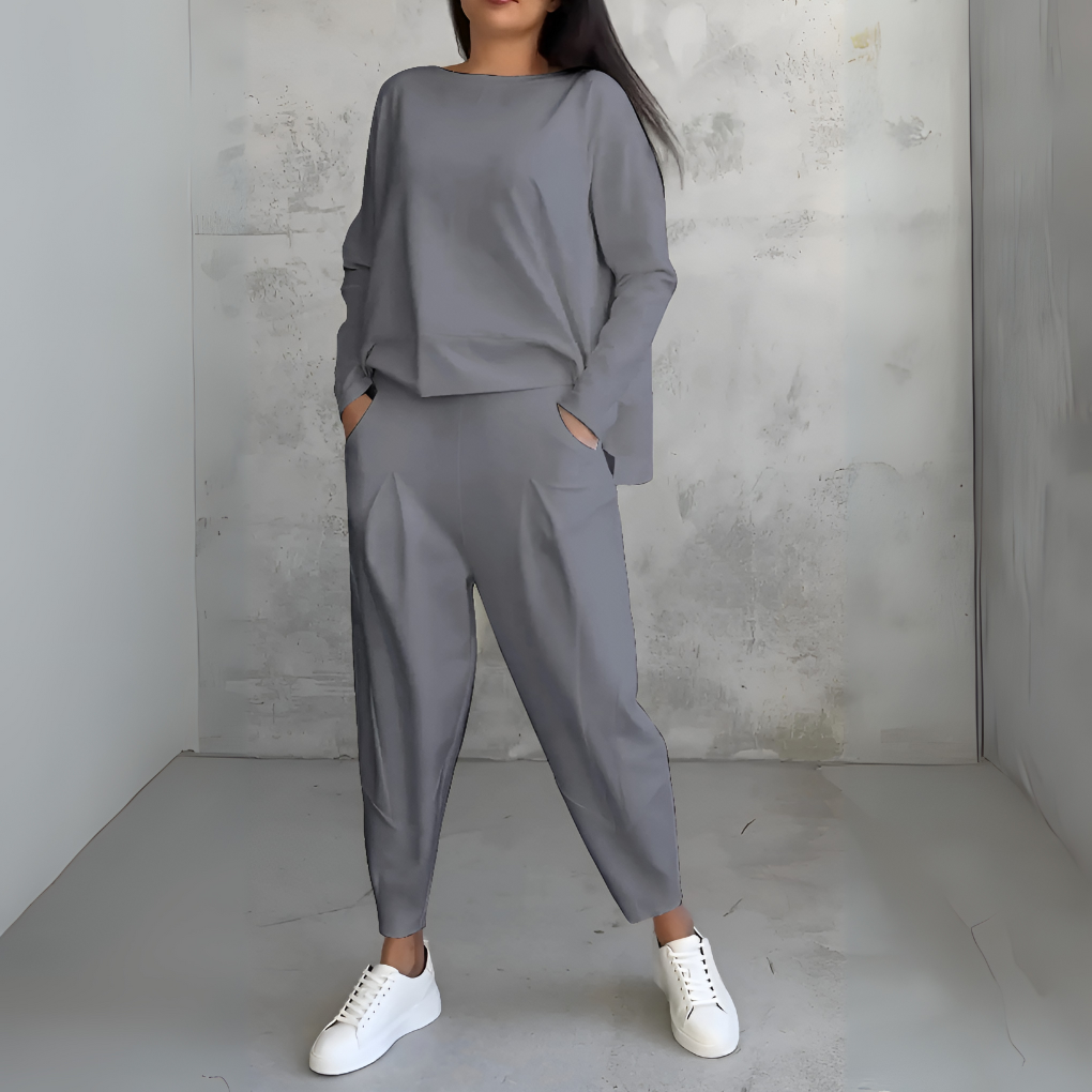 Women's Two-Piece Leisure Suit Long Sleeves Round Neck
