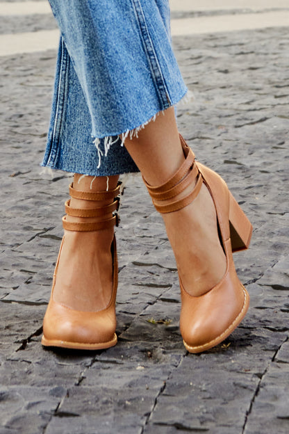 Women's Ankle Strap Sandals Smooth Leather Thick Heel