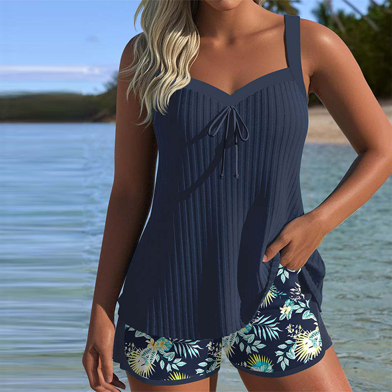 Slimming Black and White Plus Size Tankini Swimsuit - VibreMode