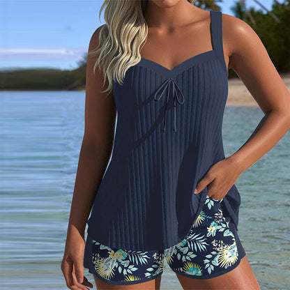 Slimming Black and White Plus Size Tankini Swimsuit - VibreMode