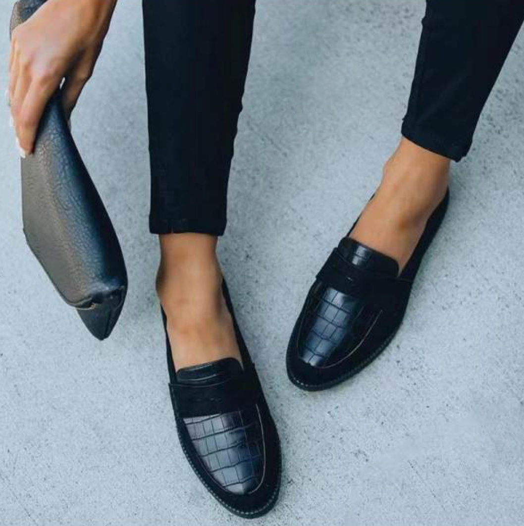 Women's Loafers Textured Glossy Finish - VibreMode