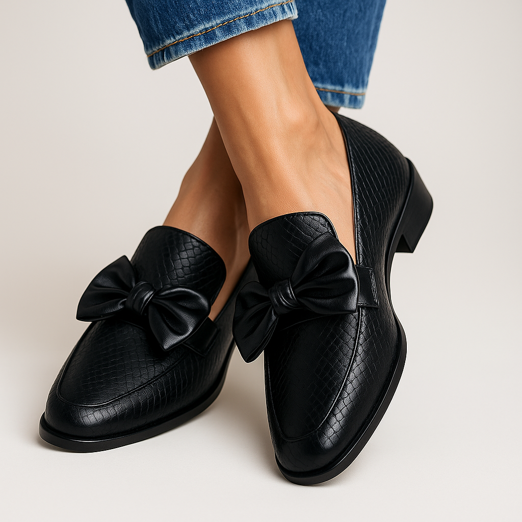 Women's Slip-On Loafers Bow Accent - VibreMode