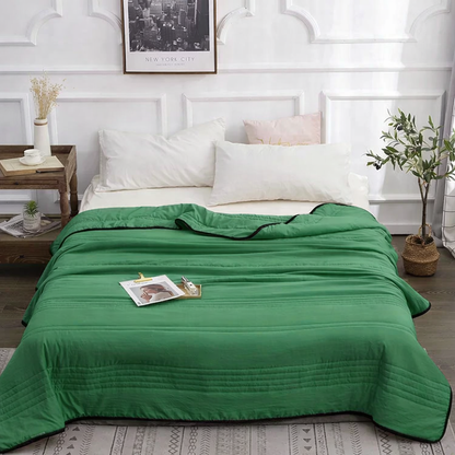Lightweight Breathable Comforter For Sleepers