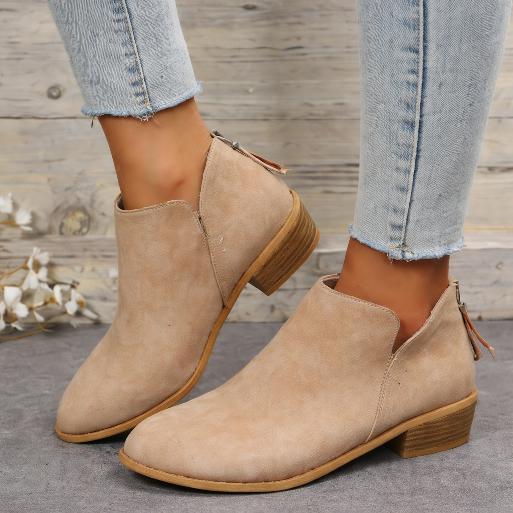 Elegant Women's Leather Boots