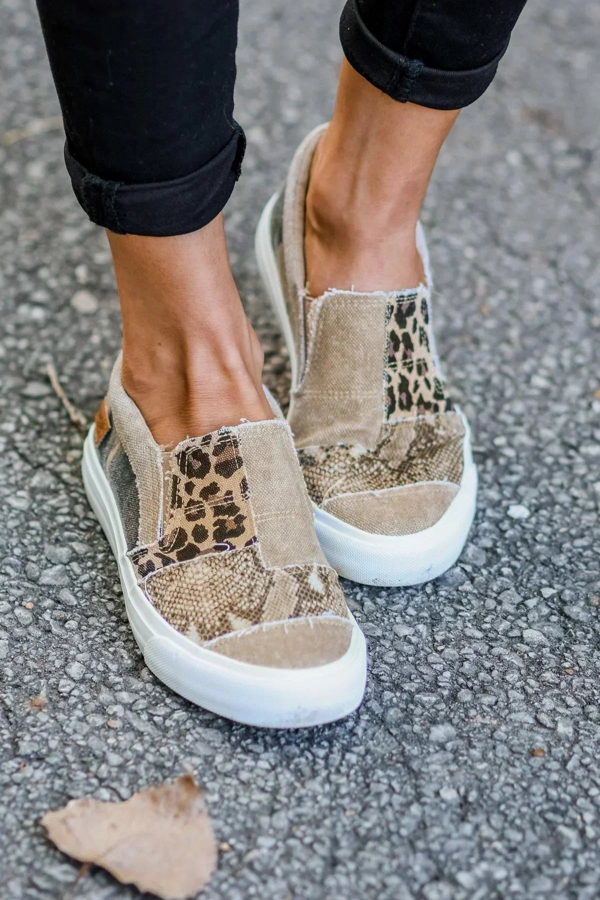 Women's Patchwork Slip-On Loafers - VibreMode