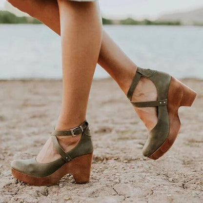 Women's Block Heel Closed Toe Pumps