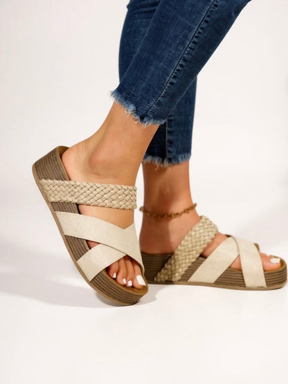 Women's Woven Platform Sandals Cushioned