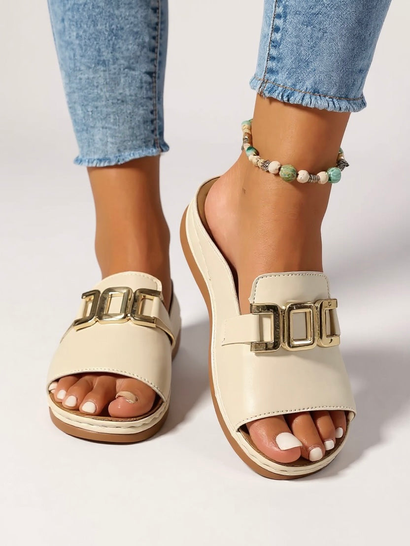 Comfy Women's Buckled Sandal Slides