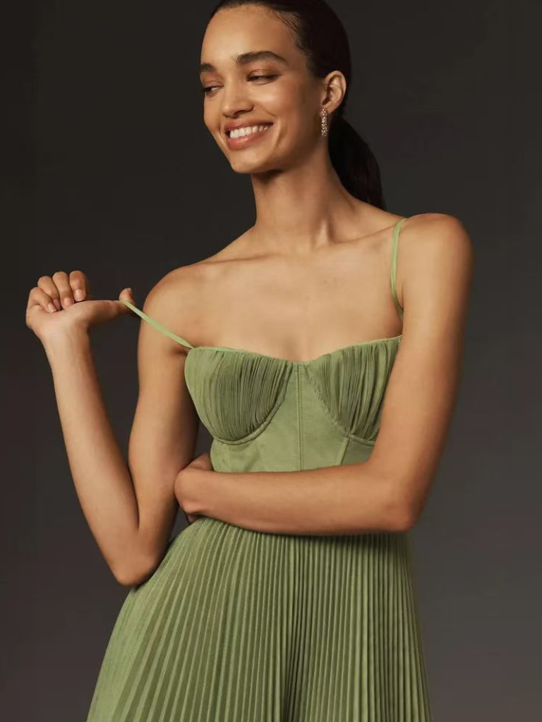Women's Sleeveless Pleated Maxi Dress