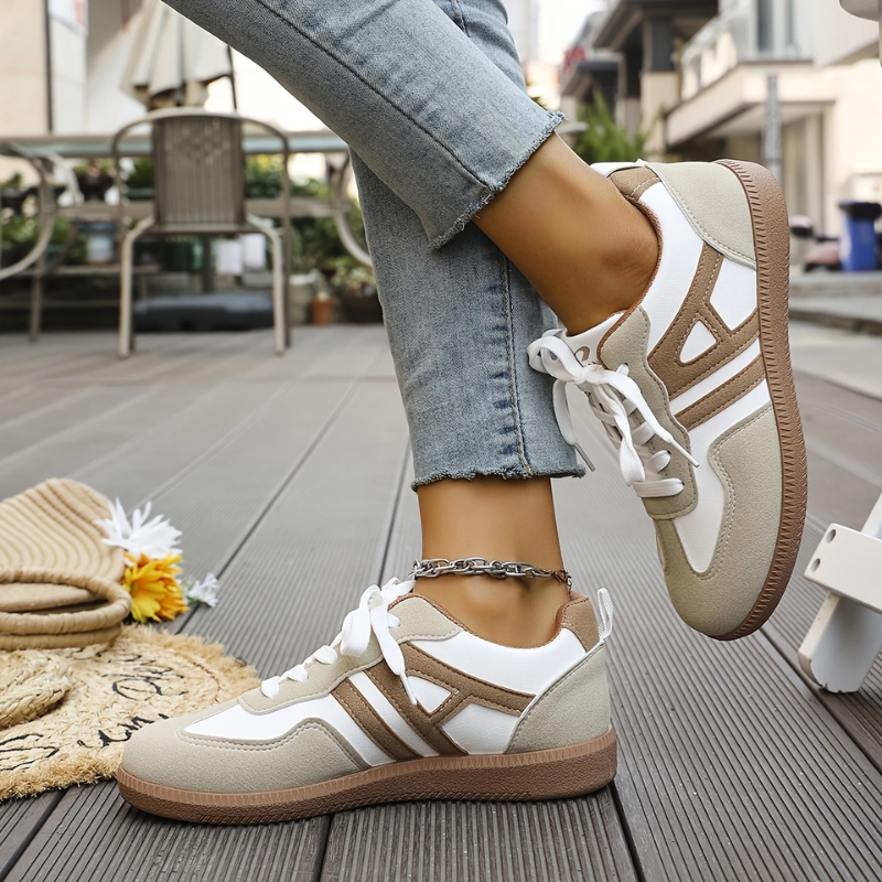 Women's Lace-Up Sneakers Casual Cheryl