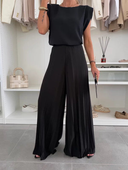 Elegant Ladies Suit with Pleated Pants and Blouse