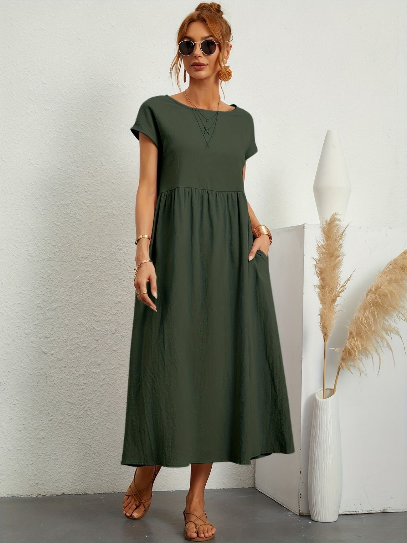 Women's Short Sleeve Round Neck Midi Dress - VibreMode