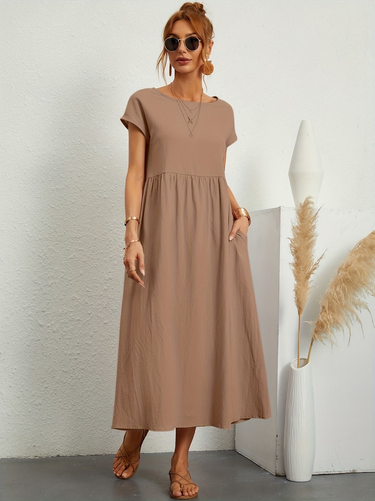 Women's Short Sleeve Round Neck Midi Dress