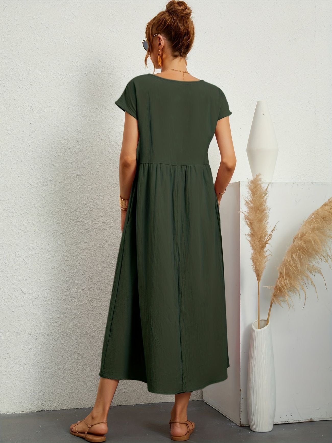 Women's Short Sleeve Round Neck Midi Dress