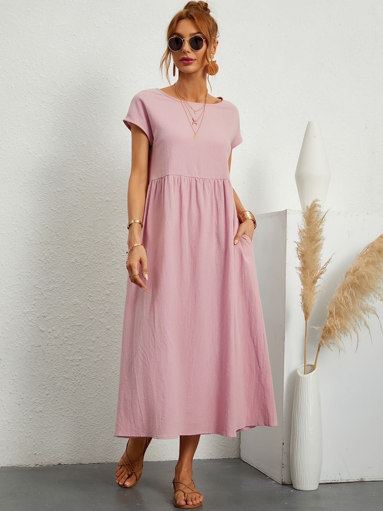 Women's Short Sleeve Round Neck Midi Dress