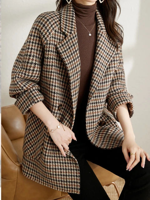 Classic Ladies Plaid Coat with Fleece Lining - VibreMode