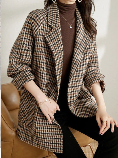 Classic Ladies Plaid Coat with Fleece Lining - VibreMode
