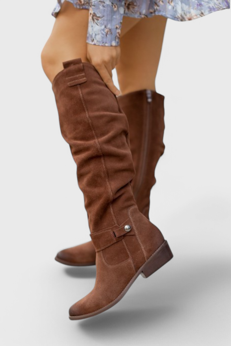 Women's Knee-High Low Heel Boots Zipper Detail - VibreMode