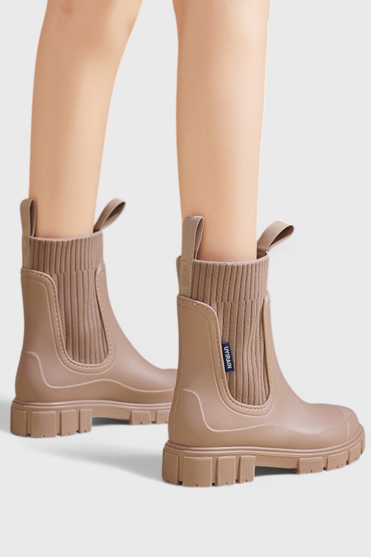 Women's Elastic Ankle Boots Lug Sole Design