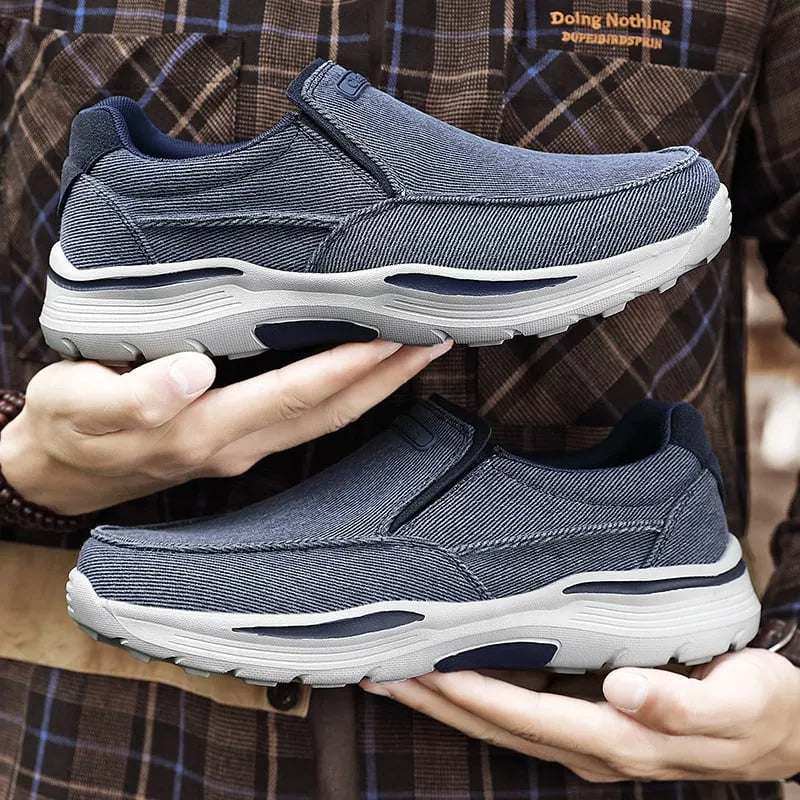 Comfortable Men's Walking Shoes with Arch Support and Cushioning
