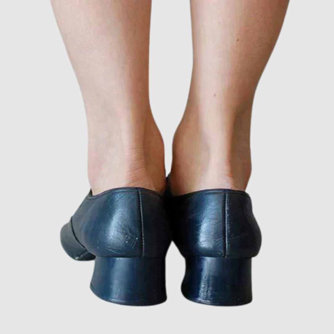 Women's Chelsea Classic Leather Boots Black