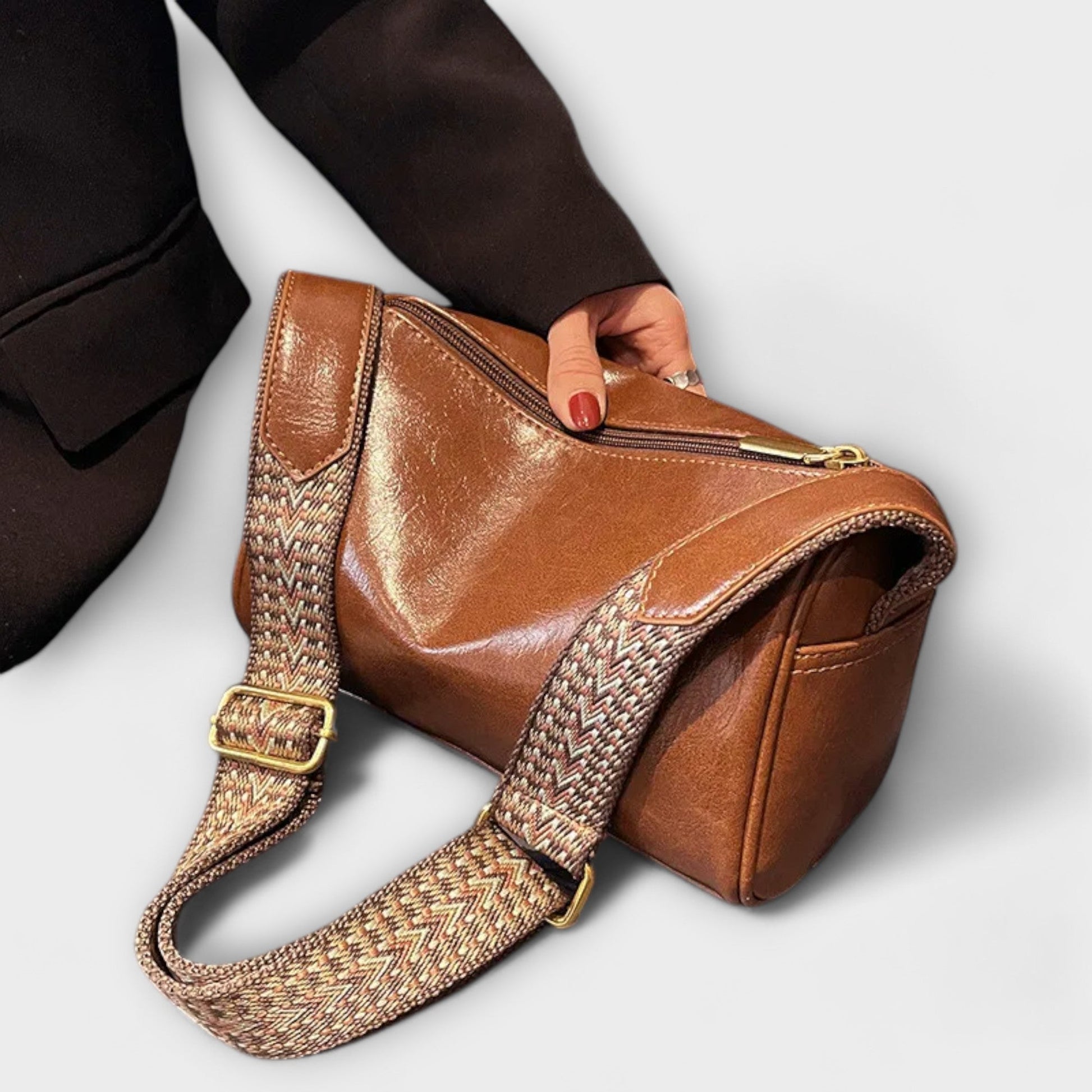 Modern Women's Shoulder Bag - VibreMode