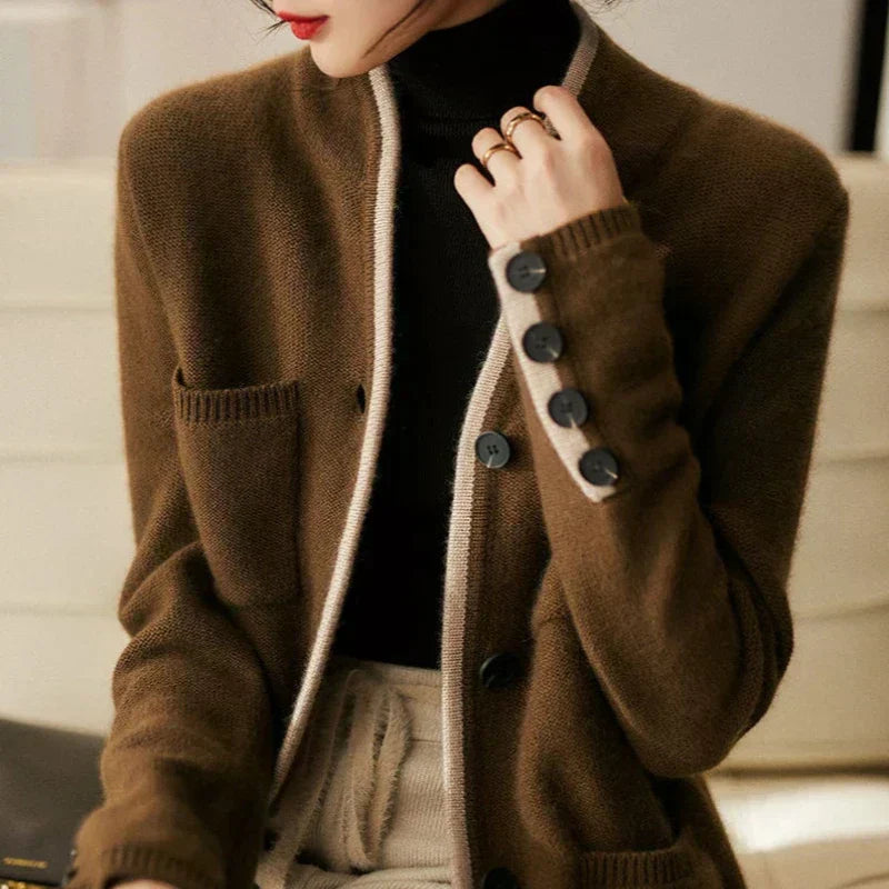 Women's Cardigan Sweater With 4 Pockets - VibreMode