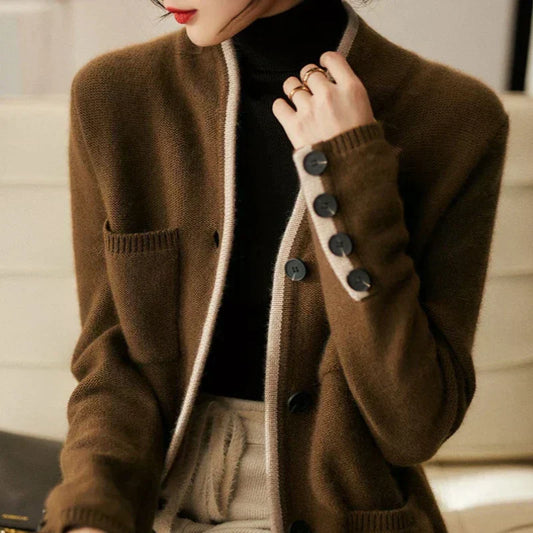 Women's Cardigan Sweater With 4 Pockets - VibreMode