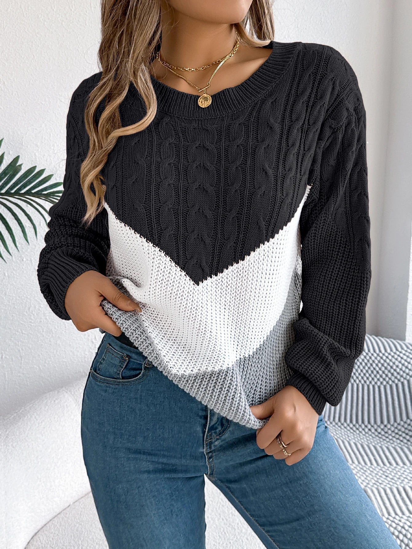 Colorful Chevron Knit Sweater - VibreMode